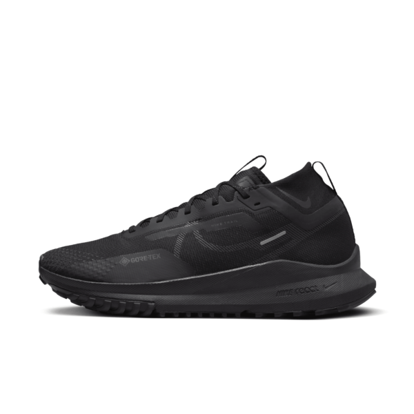 Nike Men's Pegasus Trail 4 GORE-TEX Waterproof Trail Running Shoes in Black